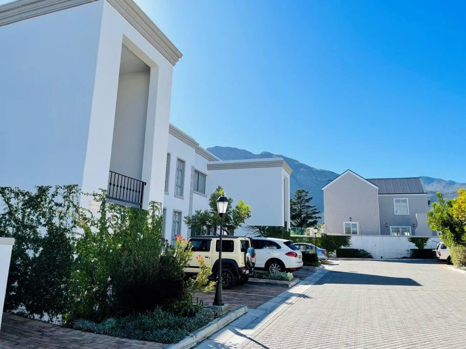 Spacious, Modern & Convenient Franschhoek Exterior photo
