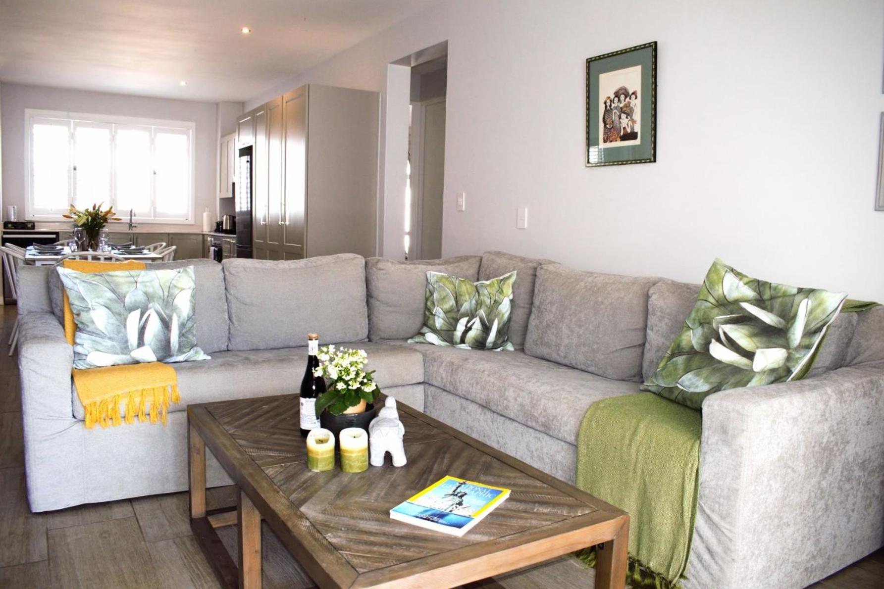 Spacious, Modern & Convenient Franschhoek Exterior photo